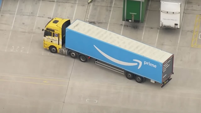 Amazon Stock Sets Up for Breakout After Bullish Crossover