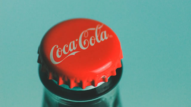Coca-Cola to Sell Cane Sugar Soda in US After Trump's Urging