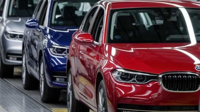 Lucid Stock Falls Despite Progress On Uber Robotaxi: What Investors Need To Know