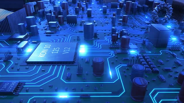 Tuesday's Tech Movers: GOOGL All-Time High, AMD & INTC Upgrades, HPQ Downgrade