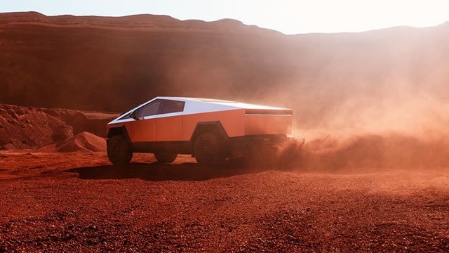 California Gives Tesla 90 Days to Change Autopilot Advertising