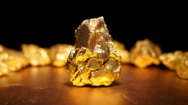 These 3 Surging Gold & Silver Stocks Just Boosted Dividends