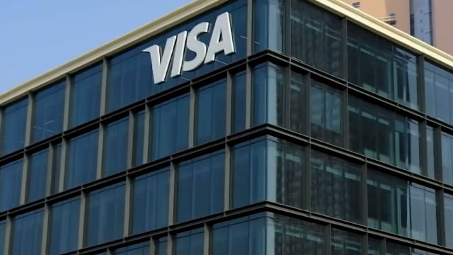 How Visa Keeps Silencing Its Doubters