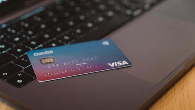 Visa slashes thousands of jobs in efficiency push