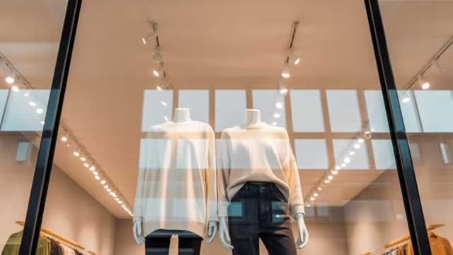 Abercrombie & Fitch Forecasts Continued Growth as Sales Rise