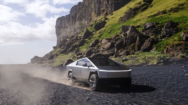 Here's how much TSLA stock Tesla insiders sold in 2026