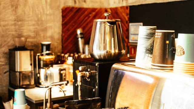 Roku, SPS Commerce, Newell Brands And Other Big Stocks Moving Lower In Friday's Pre-Market Session