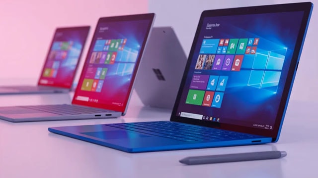 Don't worry, even Artemis II struggles with Microsoft Outlook. 😂