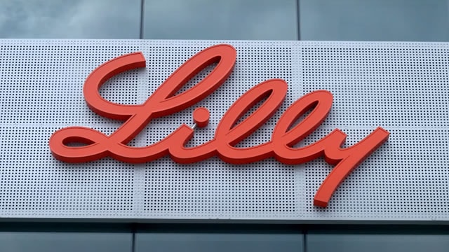 Eli Lilly Gains from Big Earnings, Bullish Inflows