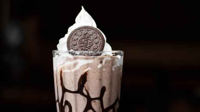 Mondelez forecasts annual revenue, profit below expectations