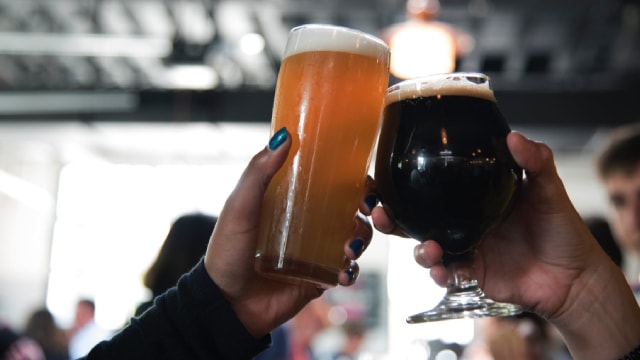 Molson Coors cuts earnings outlook because of aluminum tariffs and a slowing economy