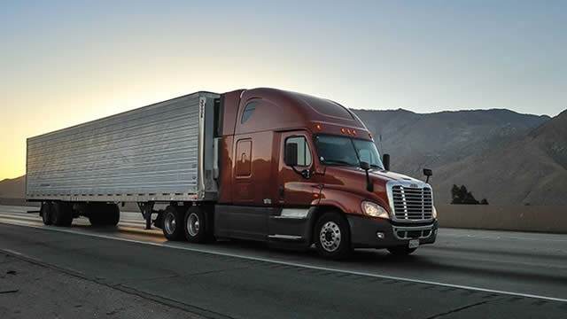 Knight-Swift Transportation Posts Softer Revenue On Lower Truckload Volumes