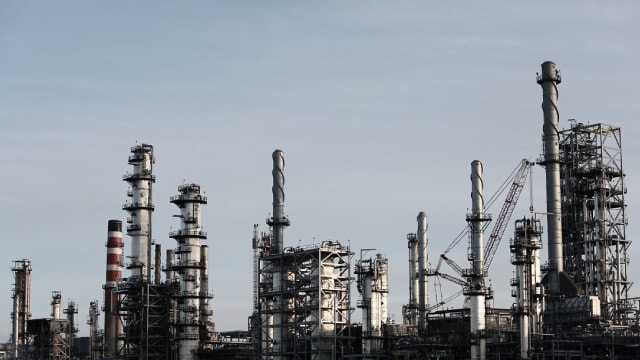 ExxonMobil weighs $1bn sale of UK and Belgian chemical plants - FT