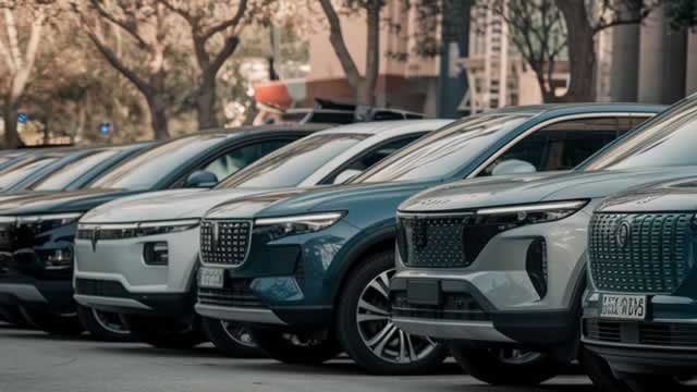 Trump Administration Lowers Fuel-Economy Rules For Carmakers