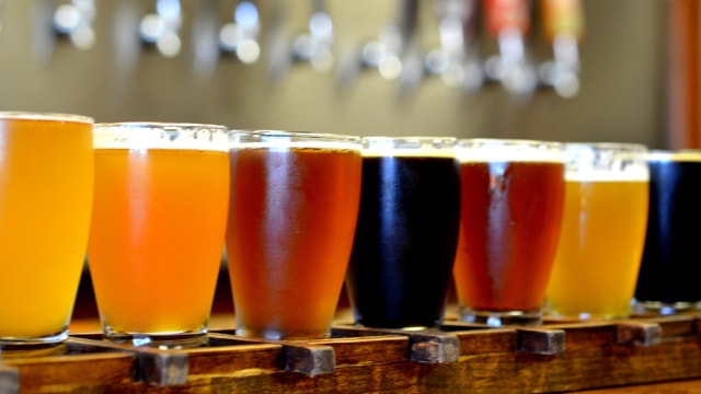 Molson Coors slashes outlook again, blames Trump tariffs on aluminum