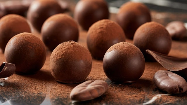 How Hershey, United Airlines, and Others Unseated AI to Become the New Stock Market Darlings