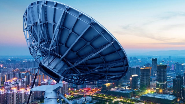 Viasat: Why a Wall of Cash Has Shorts Running for Cover