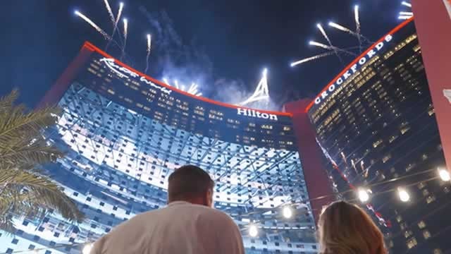 Hilton Raises Outlook on Higher Revenue, Hotel Rates