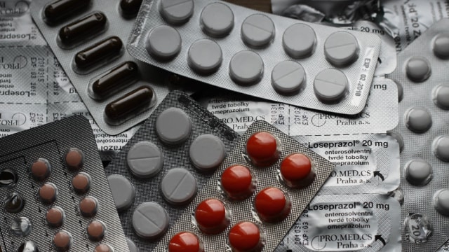 7 Big Yields From The Beat-Up Healthcare Sector