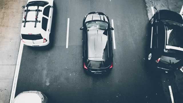 Tariffs Loom, But US Auto Dealers Hold Firm: Watch Lithia & Driveway And AutoNation