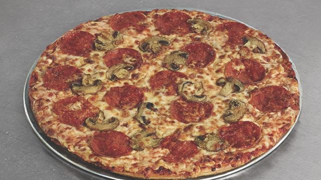 Pizza Has Gone Cold. Domino's Is Still Worth a Look.