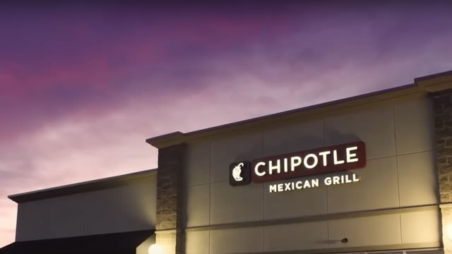 Chipotle faces wary diners, tech push, big menu bets