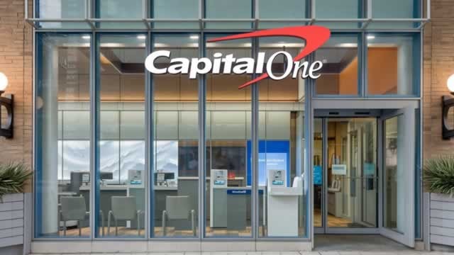 Trade Tracker: Stephanie Link buys Capital One