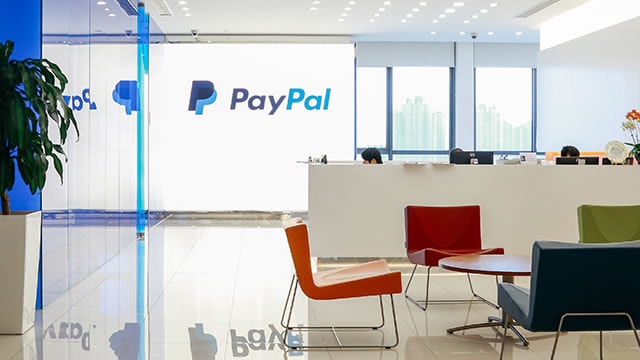 PayPal shares fall as CFO flags weaker holiday-quarter spending trends