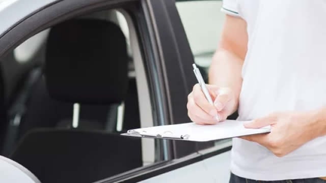 TSA Delays, Short Squeeze — What Sent These Two Stocks Soaring?