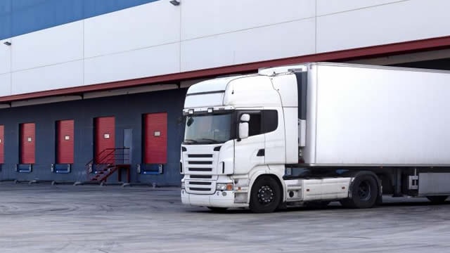 Forget Airlines—These Trucking Stocks Are Shifting Into High Gear