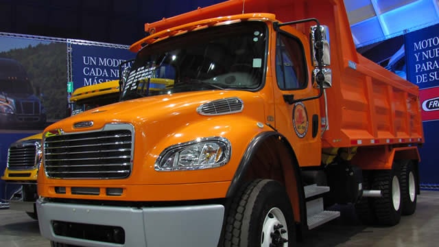 PACCAR's revenue falls on tepid demand for new trucks