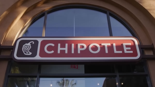 Chipotle CEO Says Gen Z Is Eating Out Less — But He's Not Lowering Prices