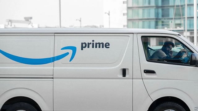 Amazon expands package return network with new Goodwill partnership in Seattle area