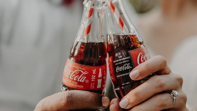 Warren Buffett's Coca-Cola Bet Just Got $3.4 Billion Sweeter