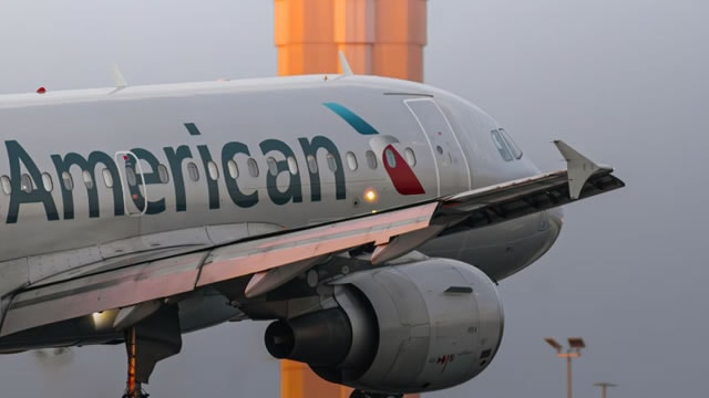 What's Going on With American Airlines Stock Tuesday?
