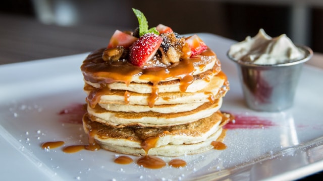 Cracker Barrel Investors Back CEO After Logo Fiasco, But Drop Director