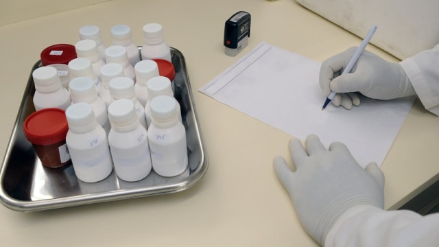 GSK's shares stuck in the middle lane