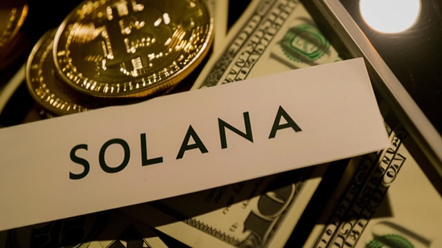 Solana Shows Relative Strength as SOL/BTC Pair Reclaims 21-Day Moving Average