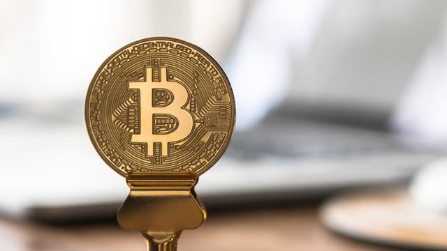 Whale shorts $70M in crypto and tech: Should Bitcoin traders worry?