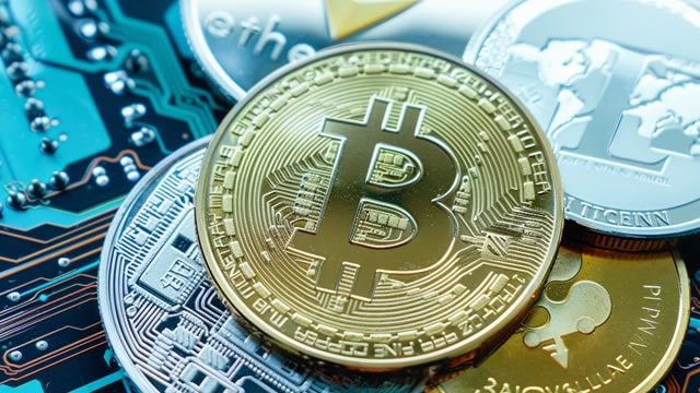 Chainlink Whales Shift Millions in LINK to Binance Prior to TradFi Pangea Disclosure
