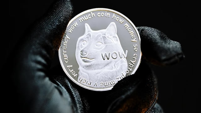 DOGE Price Prediction: Oversold at $0.08 — Dead-Cat Bounce to $0.09 or Structural Collapse to $0.05?