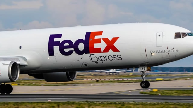 These Analysts Increase Their Forecasts On FedEx Following Upbeat Q3 Results