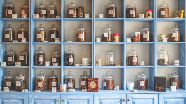 Worried About an AI Bubble? Here Are BofA's Top Stock Picks to Diversify Your Portfolio