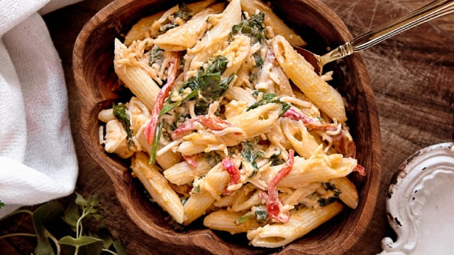 Cracker Barrel shares drop on Q1 earnings miss, slashed guidance