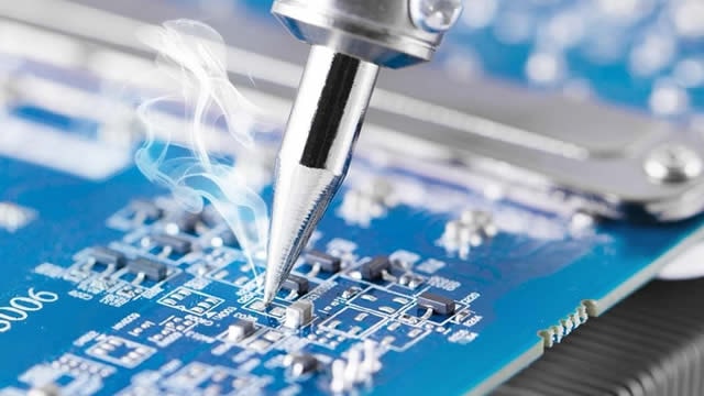 Microchip Tech forecasts quarterly revenue above estimates on strong chip demand