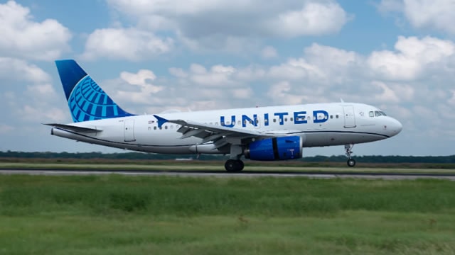 United Airlines flights delayed nationwide after 'technology issue'