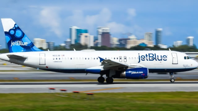 JetBlue Quarterly Loss Widens, Demand Expected to Continue Improving