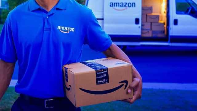 Amazon stock dips after $3 trillion: is Jeff Bezos selling at the perfect moment?