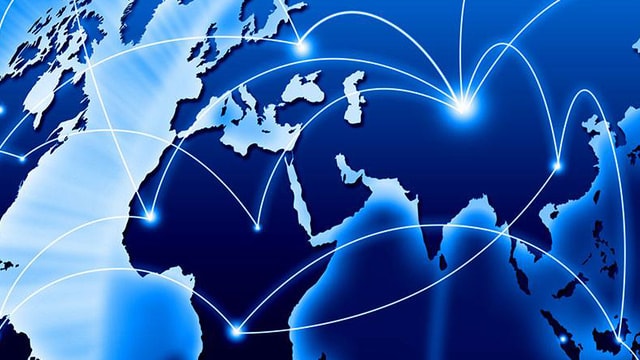 AppLovin Or Shopify: Who Leads The Next Leg Higher?