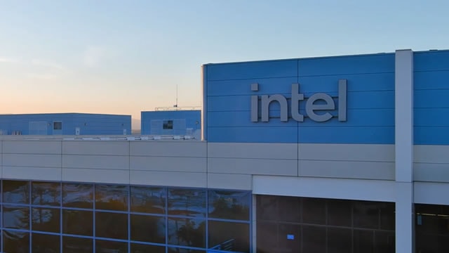 Intel's Breakout Quarter: More Than a Beat, It's a Declaration